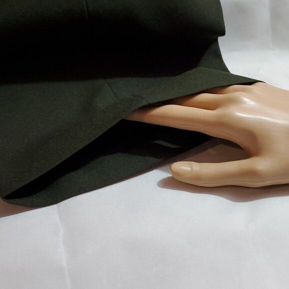 LARRY LEVINE SPORT, NOT WORN, SIZE 12, GREEN WOMEN'S PANTS, - Picture 11 of 11